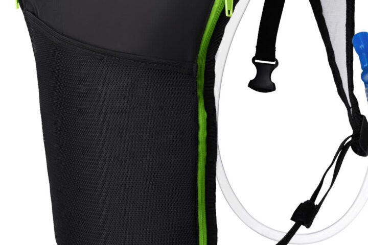 Ilustračný stock: hydrapack a batoh outdoor, bez brand loga